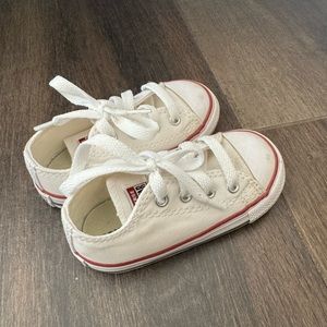 Toddler Converse Chuck Taylor All Stars Toddler Size 6 US